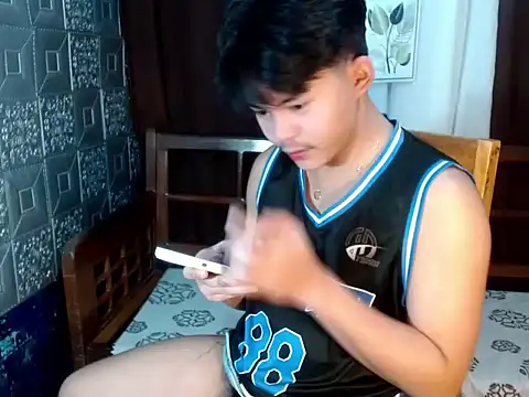 urguy toshi online show from 9, 9, 2025