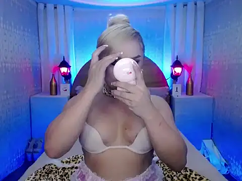 Snapshot of andy_slave4u chatting on 21, 10, 2025 andy slave4u online show from 21, 10, 2025