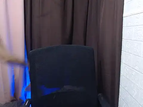 sweetsasha68 online show from 4, 5, 2026