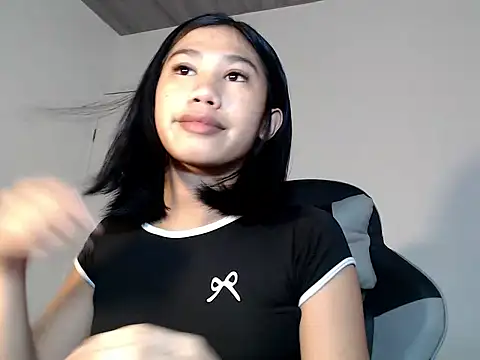 Snapshot of Maxine_Sucks chatting on 26, 10, 2025 Maxine Sucks online show from 26, 10, 2025