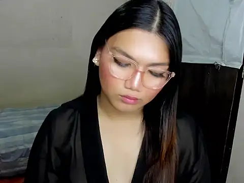 Lou heart online show from 22, 10, 2025