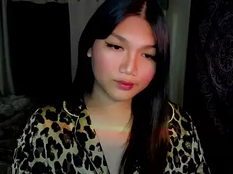 Lou heart online show from 2, 12, 2025