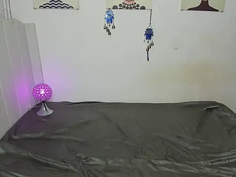 Aliyah Bucks online show from 4, 3, 2026