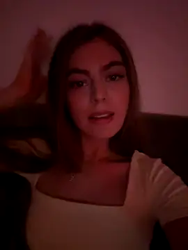 YoungLeo2006 online show from 1, 10, 2025