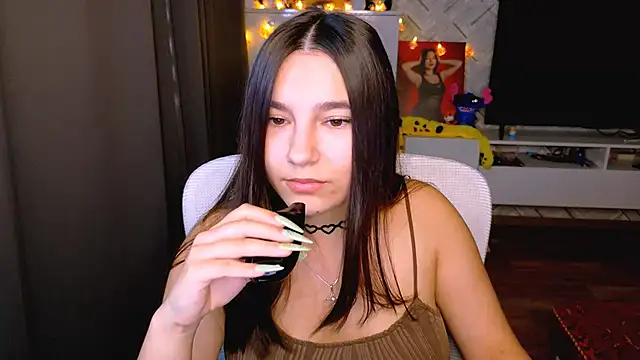 Snapshot of Arianna_Grend chatting on 9, 10, 2025 Arianna Grend online show from 9, 10, 2025