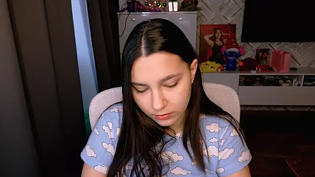 Snapshot of Arianna_Grend chatting on 23, 12, 2025 Arianna Grend online show from 23, 12, 2025