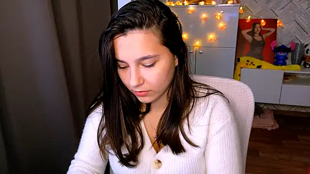 Snapshot of Arianna_Grend chatting on 15, 9, 2025 Arianna Grend online show from 15, 9, 2025