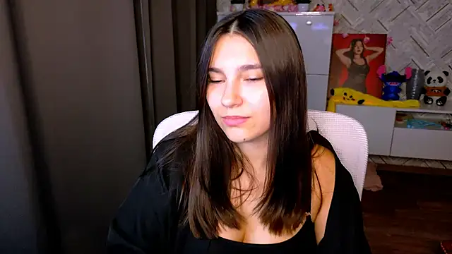 Snapshot of Arianna_Grend chatting on 9, 9, 2025 Arianna Grend online show from 9, 9, 2025