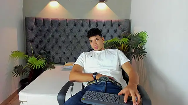 ALAN REDINGER online show from 8, 9, 2025