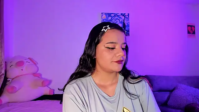 Shophie thoopson online show from 24, 2, 2026