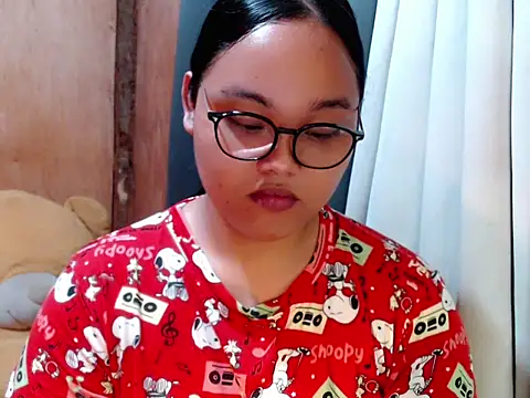  Lylia online show from 2, 2, 2026