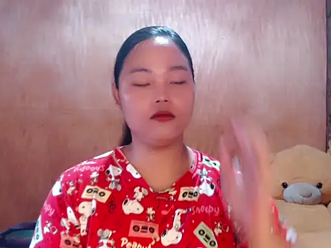  Lylia online show from 19, 4, 2026