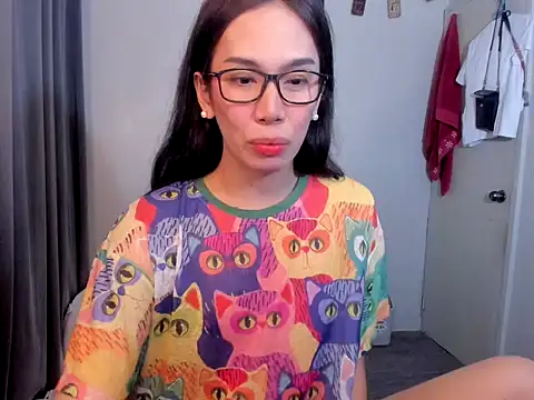 Snapshot of lucyshanex chatting on 12, 10, 2025 lucyshanex online show from 12, 10, 2025