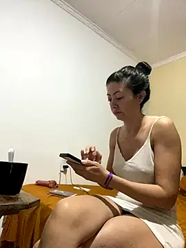 aphrodite sexy online show from 28, 10, 2025