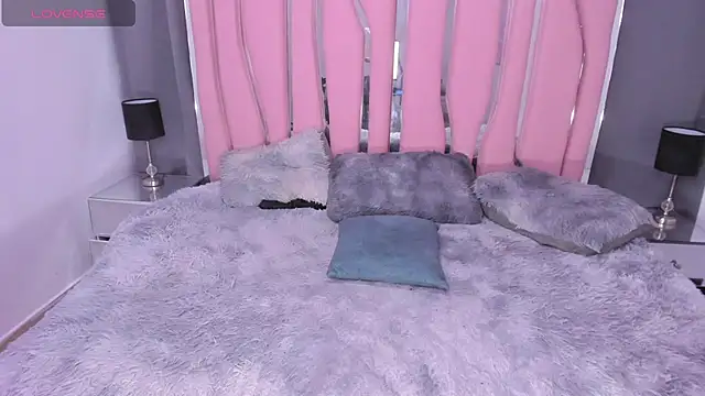 Dantzel  online show from 19, 9, 2025