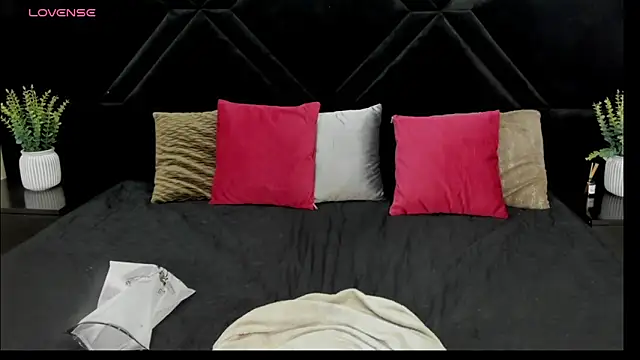 Dantzel  online show from 27, 3, 2026