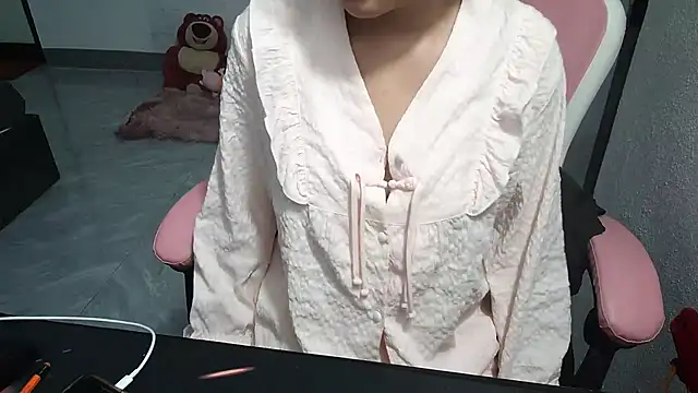 Snapshot of Ori-Yannie chatting on 16, 12, 2025 Ori-Yannie online show from 16, 12, 2025