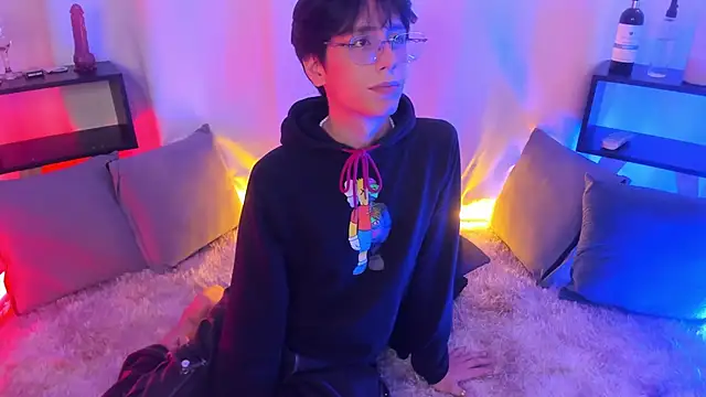 luixdust  online show from 23, 9, 2025