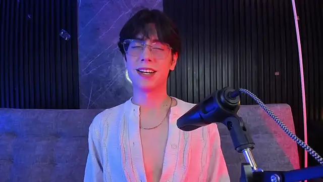 luixdust  online show from 28, 10, 2025