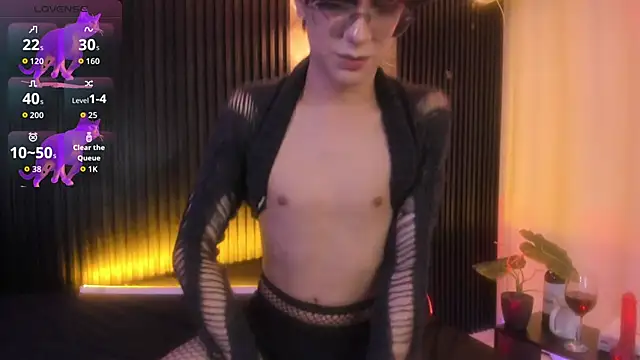 luixdust  online show from 9, 11, 2025