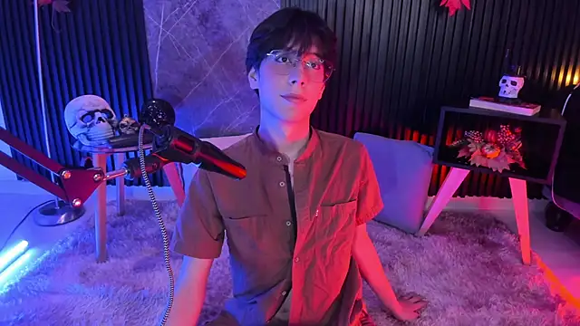 luixdust  online show from 21, 10, 2025