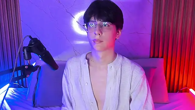 luixdust  online show from 26, 9, 2025