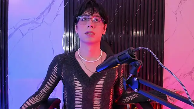 luixdust  online show from 26, 10, 2025