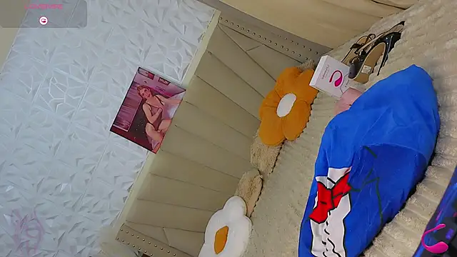 hollywoodxtrans online show from 8, 11, 2025