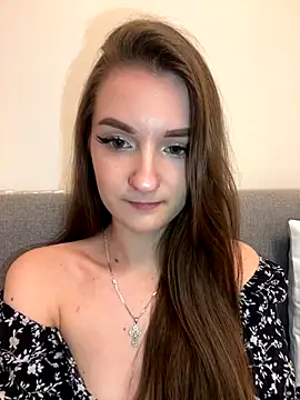 AdelinaEmber online show from 27, 11, 2025