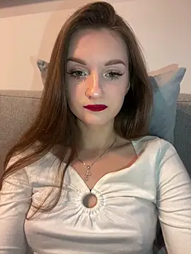 AdelinaEmber online show from 25, 9, 2025