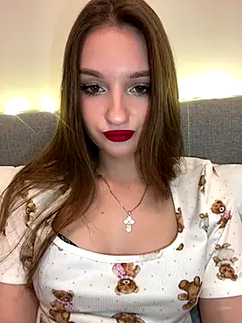 AdelinaEmber online show from 6, 10, 2025