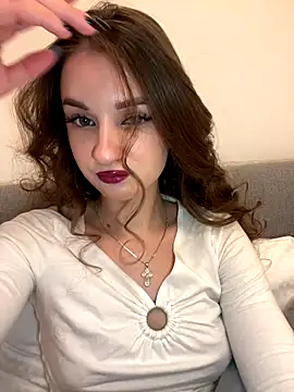 AdelinaEmber online show from 4, 11, 2025