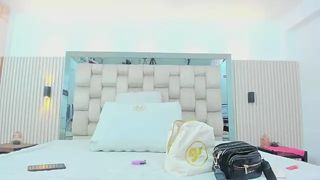 ikia lopez  online show from 22, 12, 2025