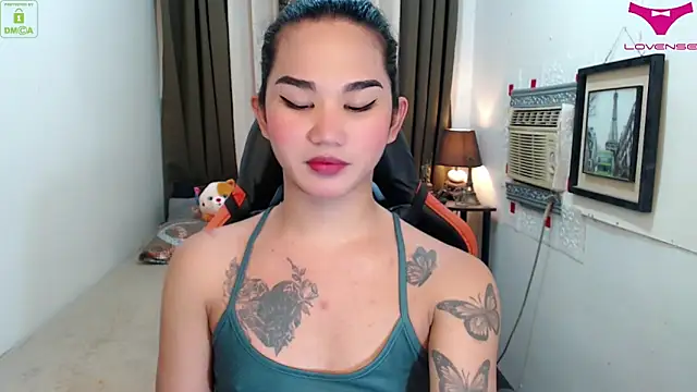 Snapshot of lil_fantacy chatting on 12, 11, 2025 lil fantacy online show from 12, 11, 2025