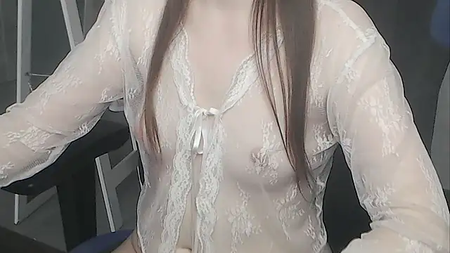 cute elfy  online show from 24, 3, 2026