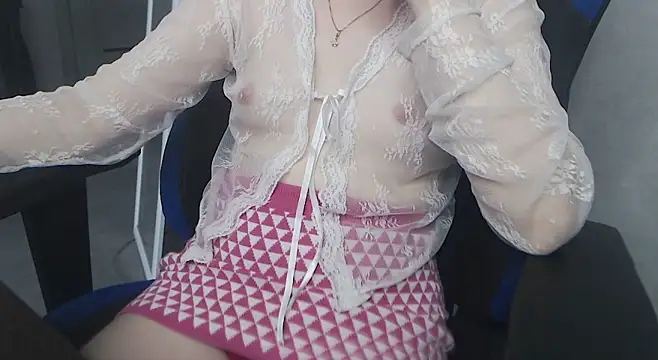 Snapshot of cute_elfy_ chatting on 20, 6, 2026 cute elfy online show from 20, 6, 2026