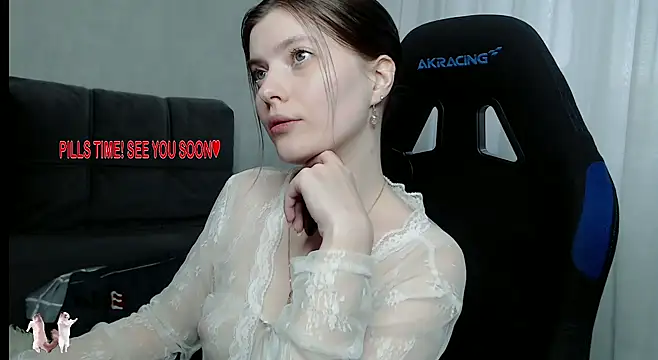 cute elfy  online show from 23, 2, 2026