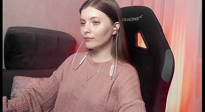 cute elfy  online show from 20, 12, 2025