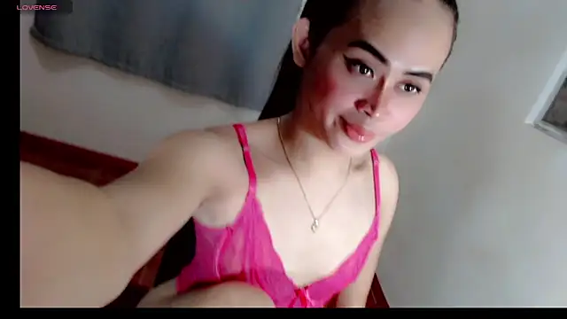 slutty afina online show from 28, 9, 2025