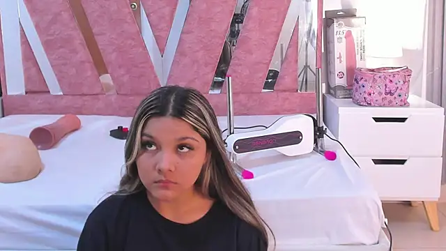 Wonderkloe  online show from 8, 2, 2026