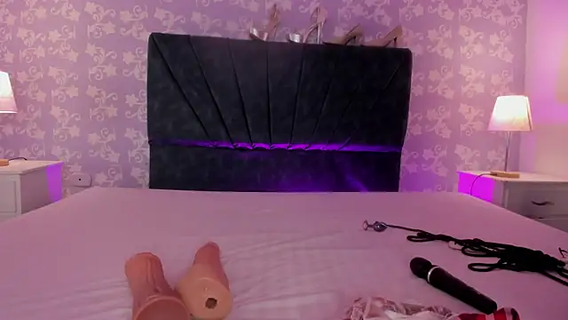 Wonderkloe  online show from 12, 4, 2026