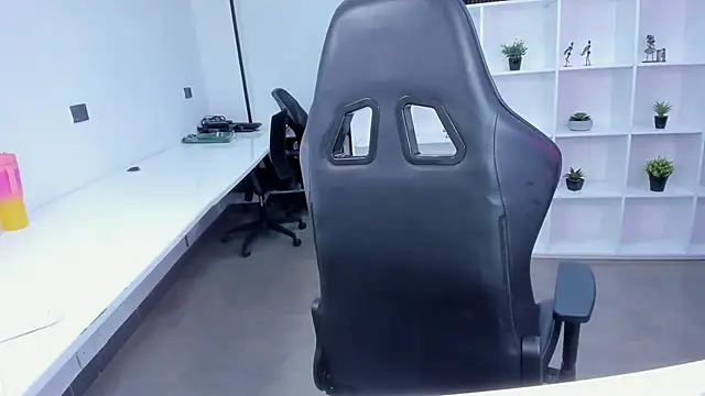 megan bigboobs  online show from 22, 11, 2025