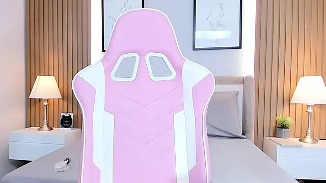 Snapshot of megan_bigboobs_ chatting on 15, 2, 2026 megan bigboobs online show from 15, 2, 2026