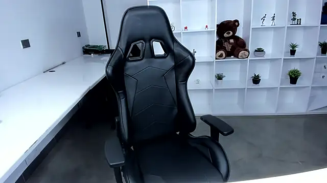 megan bigboobs  online show from 3, 12, 2025