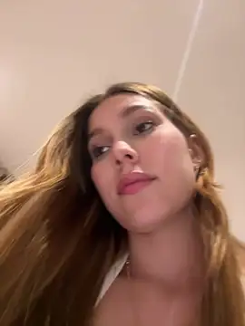 Snapshot of Nikii__ chatting on 15, 6, 2026 Nikii online show from 15, 6, 2026