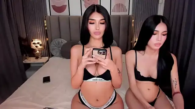 ScarletGreysonn online show from 13, 11, 2025