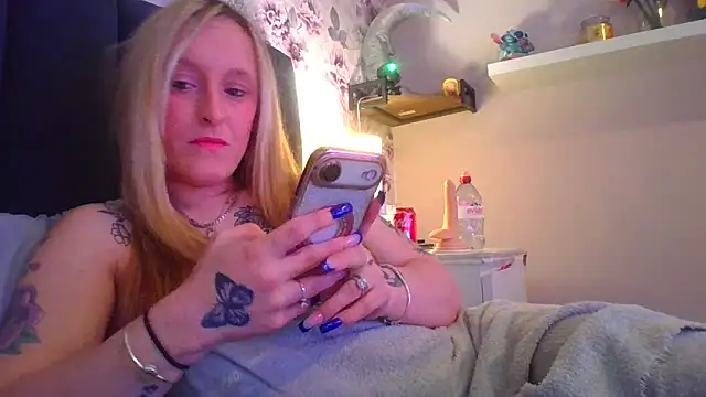 LucyRoseMae online show from 12, 5, 2026