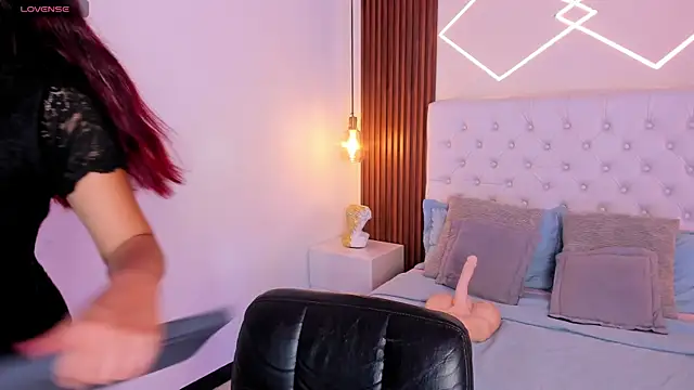 Miiaa jones online show from 14, 5, 2026