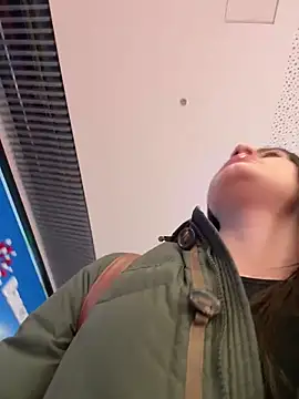 Isabella21  online show from 25, 9, 2025