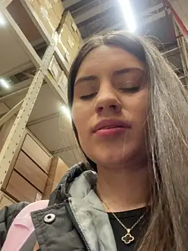 Isabella21  online show from 7, 2, 2026